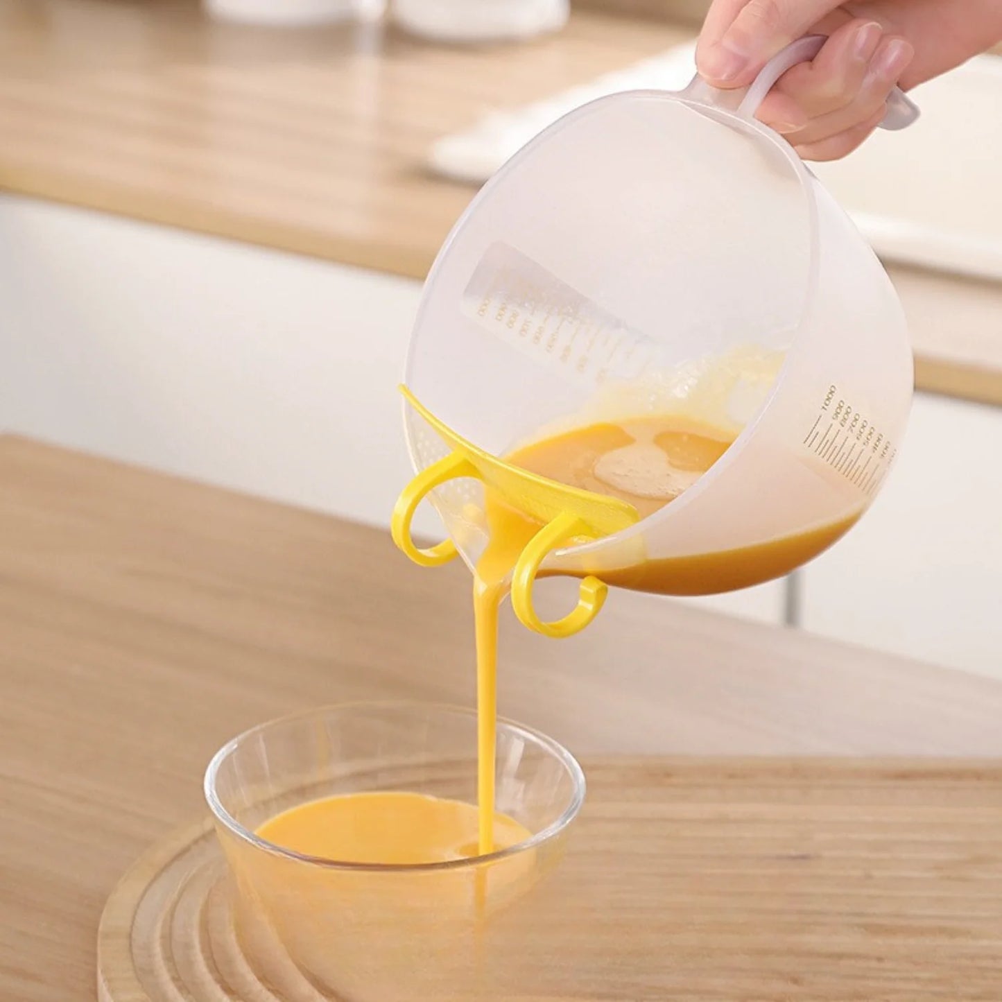 Handcrafted Plastic Mixing Bowl Yolk Separator, Cup