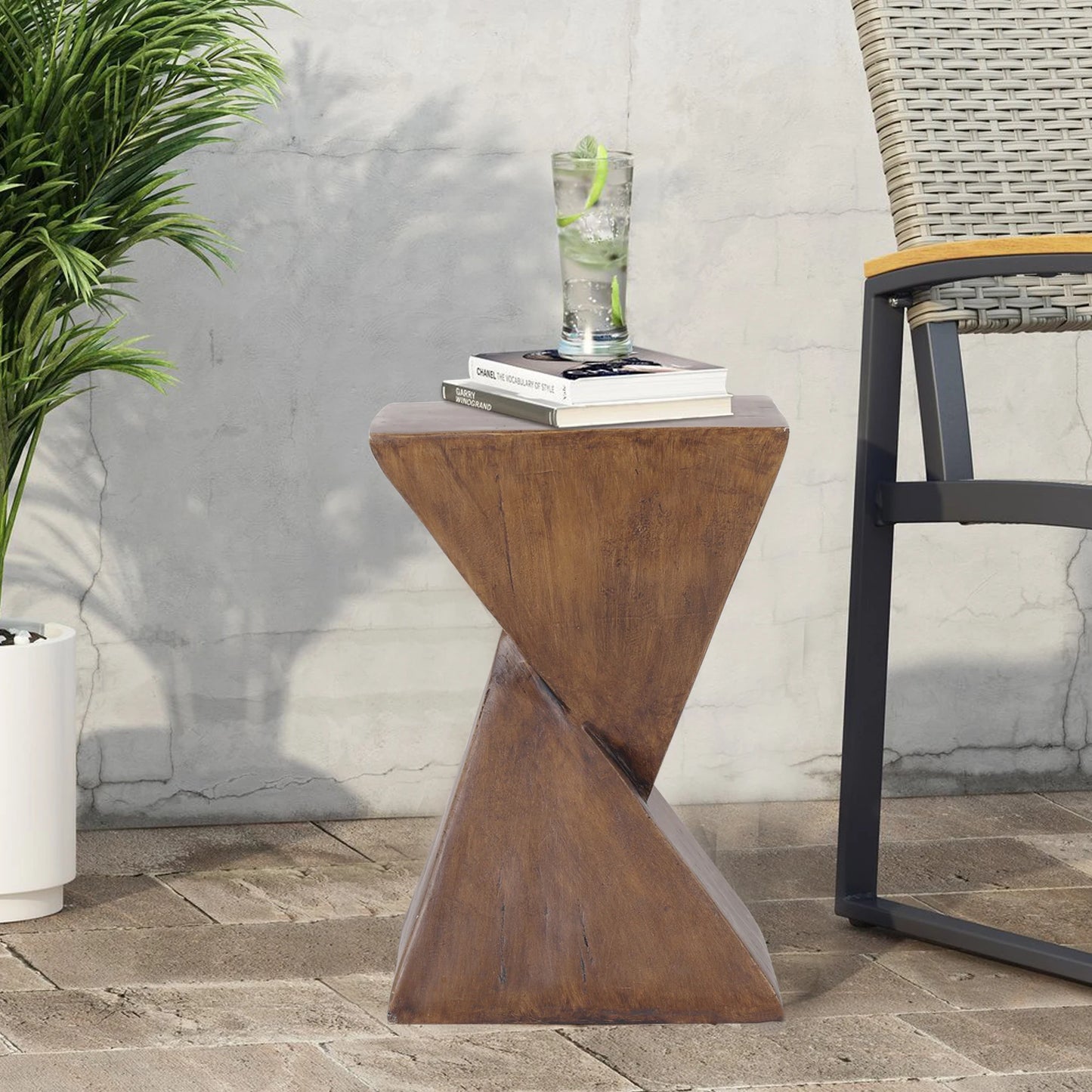 Lightweight Accent Table, Modern Geometry Side Table
